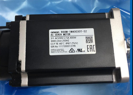 R88M-1M40030T-S2 série industrial R88M do servo motor OMRON 3000 RPM