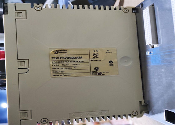 PROCESSADOR 5 VDC 136 MILIAMPÈRE 128 DO CONTROLADOR DOUBLE-FORMAT PL7 DE SCHNEIDER TSXP573623AMC