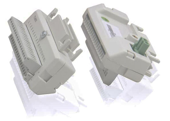 Módulo do I/O do 3-fio das unidades 2-Or da terminação de 3BSE035990R1 TU805K01