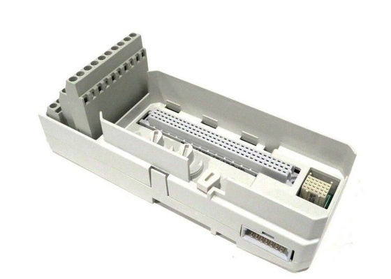 Módulo dos terminais do sinal da unidade 1x8 da terminação do módulo do estojo compacto de 3BSE013231R1 TU811V1