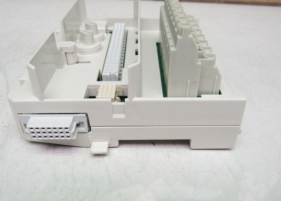 3BSE013235R1 TU831V1 estendeu o módulo do I/O dos terminais S800 do sinal do MTU 250V