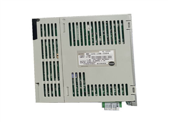 Movimentação NOVA servo industrial do AMPLIFICADOR MR-J2S-10B-T004 da C.A. 100W de Mitsubishi Electric no estoque