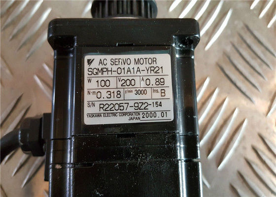 Servo motor síncrono da C.A. de SGMP-01A312 Yaskawa 3000RPM 2048PPR 100W 200V