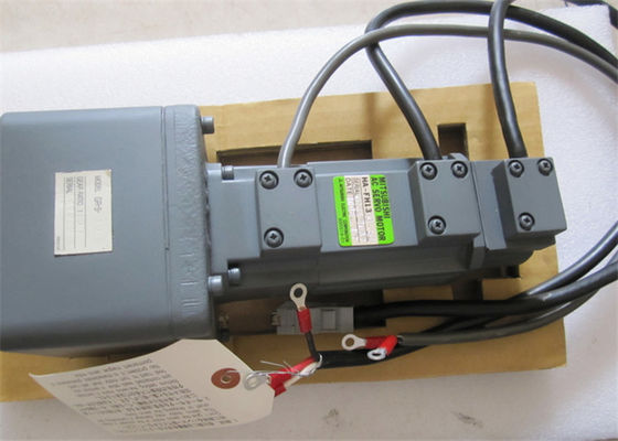Servo motor industrial 3AC 100V 1.1A de Mitsubishi Melservo HA-FH13BG-S1 100W NOVO
