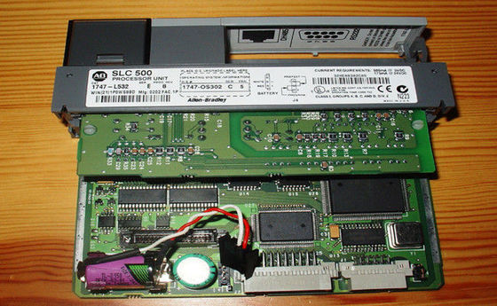 PLC Allen Bradley 1747-L532 Ser E SLC500 PLC Processador Digital O Módulo