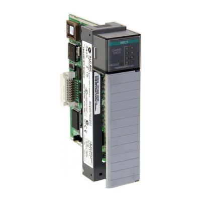 AB 1747-CP3 0,3 watts em 5 volts de C.C. e 0,5 watts em 2 volts de entalhe 0 da C.C. do chassi de SLC 500