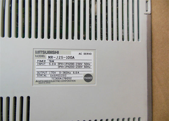 O servo motor servo do amplificador MR-J2S-100A da C.A. da 3-fase 1KW de MITSUBISHI conduz NOVO