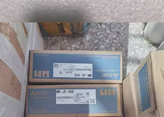 Amplificador servo MR-JE MELSERVO MR-JE da C.A. de MR-JE-40B Mitsubishi
