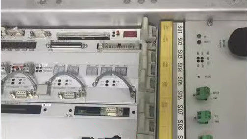 A C.C. do módulo de poder 5V/25A do PLC de SIEMENS 6DD1683-0CC0 24V ENTROU a unidade da tração-Para fora do fã para a cremalheira
