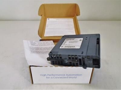 IC695PSD140 GE Emerson Automation fabricou o módulo de fonte de alimentação da plataforma de PACsystem RX3i PAC