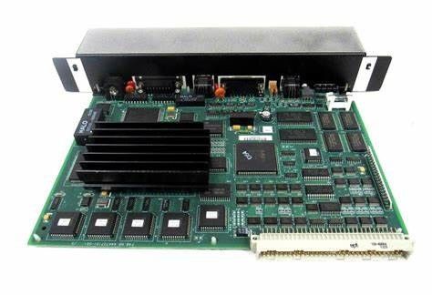 Tipo da série 90-70 de GE IC697CMM742 - 2 15 pinos que oferecem uma escolha de 10Base5 10Base2