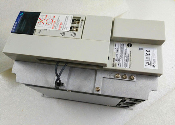 Movimentação industrial 7KW 170V 0-360Hz 37.0A do amplificador servo da C.A. de MR-J2S-700B-EG Mitsubishi