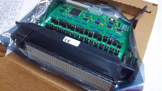 GE IC697MDL753 é uma C.C. de 5/48 de volt, módulo de saída de uma lógica negativa 32-Point de 0,5 ampères