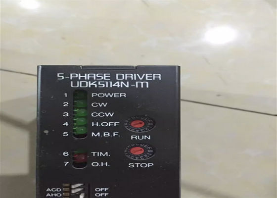 O servo industrial oriental de UDK5114N-M VEXTA conduz o motorista 5-Phase
