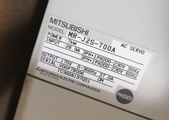 Amplificador industrial de Mitsubishi MR-J2S-700A MELSERVO MR-J2 do motorista do servo motor da C.A. de 7KW 220V
