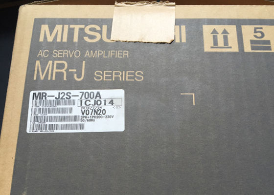 Amplificador industrial de Mitsubishi MR-J2S-700A MELSERVO MR-J2 do motorista do servo motor da C.A. de 7KW 220V