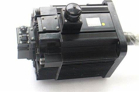 SIGMA S-AXIS 38.1A InsF 1500r/min 200VAC 4400W da C.A. do SERVO MOTOR de SGMRS-44A2A-YR21 Yaskawa