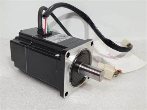 Servo motor industrial 100W 200V da C.A. de Yaskawa do servo motor de SGMPH-01AAE4CD Japão
