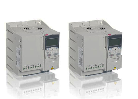 3AUA0000058208 ACS355-03U-17A6-2 Máquinas Conversor de Frequência de Acionamento AC