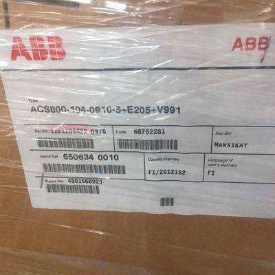 ABB ACS800-04M-0610-7 3 fases 560 kW Conversor de frequência 205 kg Produto corrente