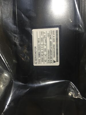 SGM-08A2F-J33 Yaskawa ELECTRICO AC SERVO MOTOR 750W 4.4A Servo motor industrial