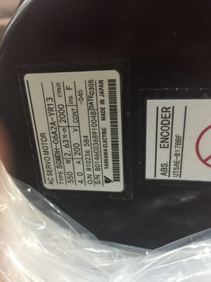 SGM-02B312B Yaskawa Servomotor Industrial AC Servomotor 100V 200W 2.7A 3000 RPM