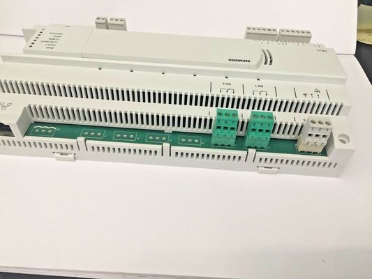 PXC12-E.D Siemens Estações de automação compactas livremente programáveis para 8 ou 16 pontos de entrada/saída