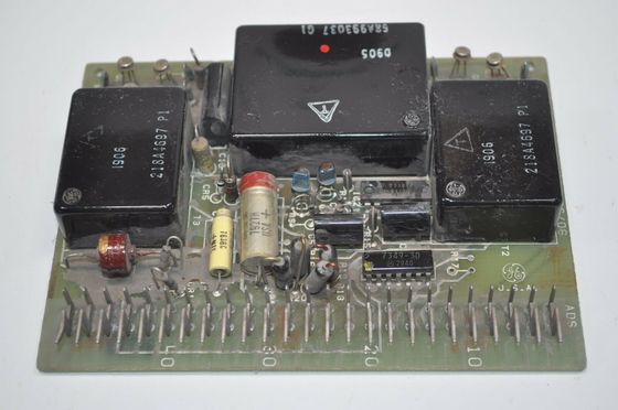 Tabela de controlo do isolador de tensão FANUC IC3600AVIC1 concebida pela General Electric