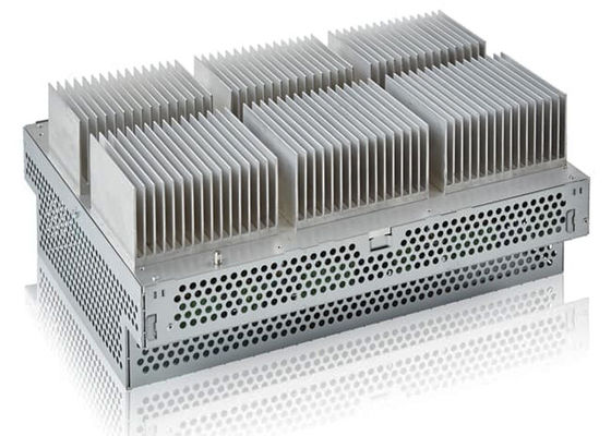 3HAC029818-001 DSQC 663 Componentes do robô Unidade de accionamento IRC5P Módulo de controlo de pintura