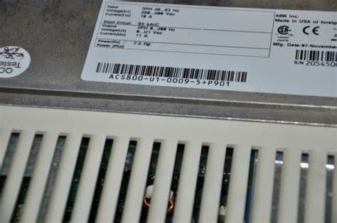 ABB ACS800-01-0135-3+P901 até 200 kW Conversor de frequência de fase única 50 60hz