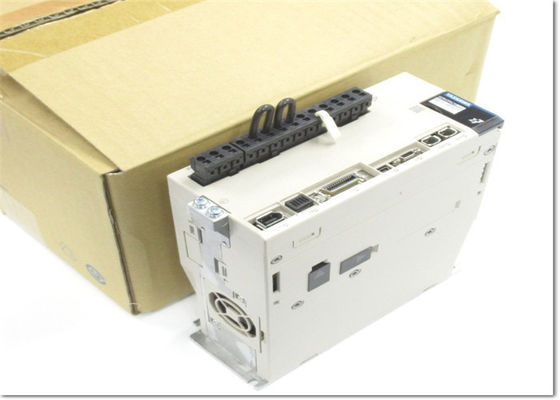 YASKAWA SGDH-30AE 3000W 28.4N/M 1000RPM*NIB Novo Original
