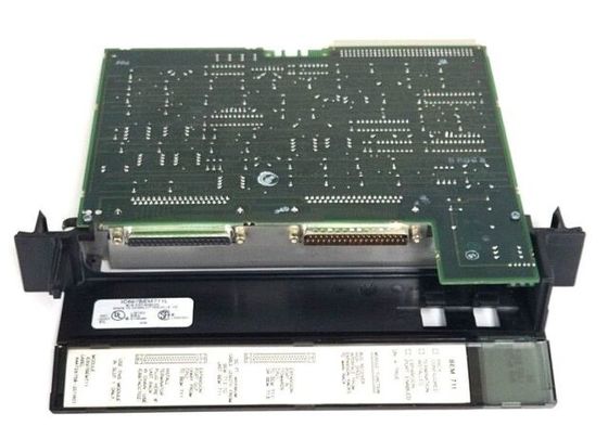 GE IC697BEM711 0,8 Amp e o módulo também requer 5 volts DC tensão de entrada