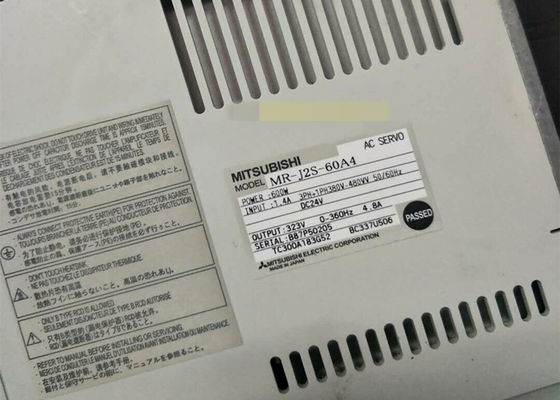 Mitsubishi Servo Drive MR-J2S-60A4 600W Amplificador de CA Industrial 1.4A 380-480VAC NOVO