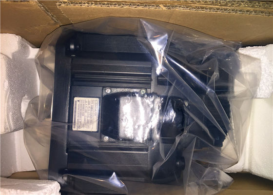 Yaskawa AC Industrial SGMDH-32A3A-YR14 3200W 200V 3000RPM