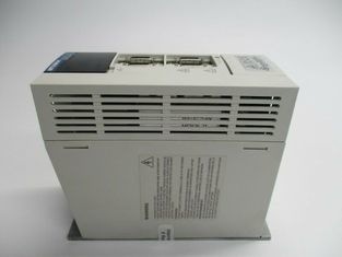 Mitsubishi MR-J2S-60A-EG011 600W Amplificador de Servo Industrial 1.4A 380-480VAC