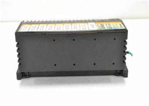 GE IC660BBS103 Faixa de tensão de entrada entre 93 VAC e 132 VAC 2000V a cada 10 segundos