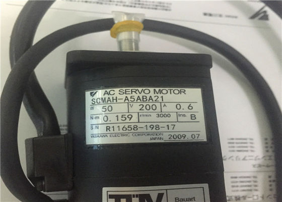 Servo industrial de CA Yaskawa SGMAH-A5ABA21 50W 200V 3000RPM