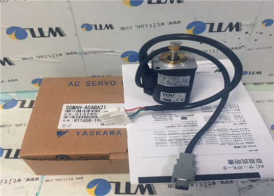 Servo industrial de CA Yaskawa SGMAH-A5ABA21 50W 200V 3000RPM