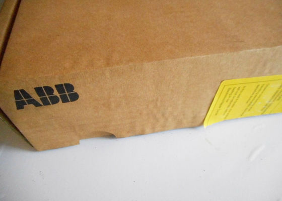 3AUA0000040000 RUSB-02 DriveWindow 2.X EN Ferramenta de depuração Nova na caixa