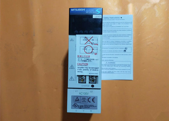 Novo Mitsubishi AC SERVO DRIVER MR-J2S-10CP1-S084 100W 200V Amplificador Industrial Novo