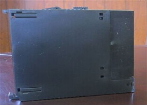 GE FANUC IC693CHS398 SÉRIA 90-30 CONTROLLOR LOGICO PROGRAMABLE (PLC)