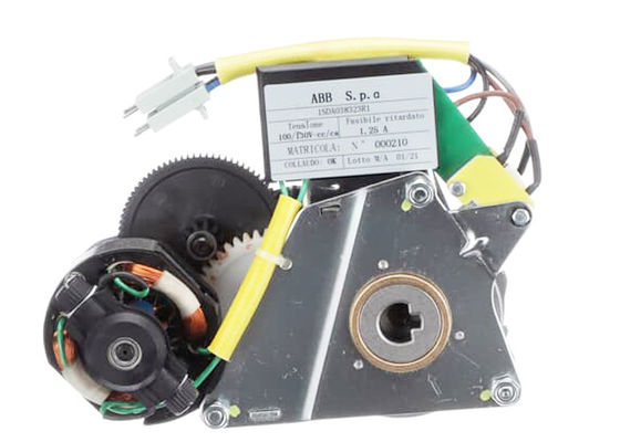 1SDA038323R1 Dispositivo motor de engrenagem 100/130V E1/6-T8 Acessórios para Tmax
