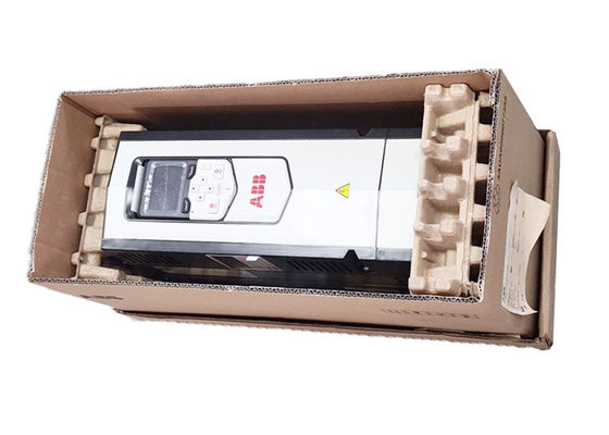 ACS880-01-12A6-3 3AUA0000107990 Motor único montado na parede 5,5 kW 12,9A