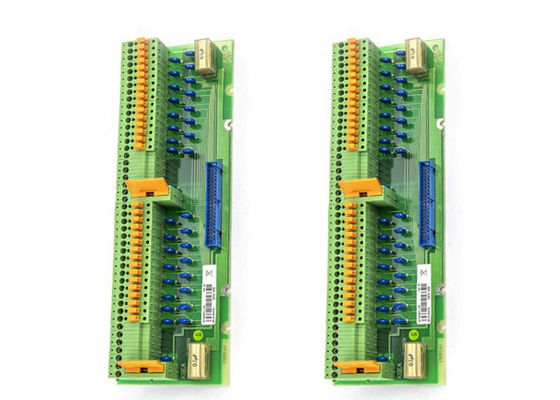 57160001-UH DSTD 150A Unidade de ligação para entrada digital ABB Board Nova