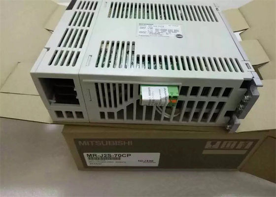Novo Mitsubishi 750W Industrial AC Servo Motor Drive MR-J2S-70CP Trifase Amplificador