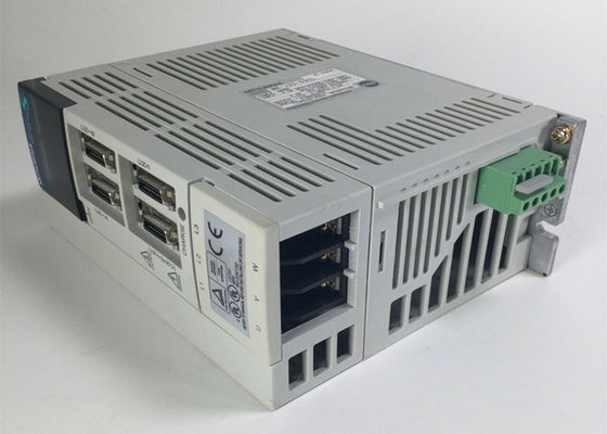 MITSUBISHI AC Servo Drive MR-J2S-60CL Industrial Servo Amplificador Potência 600W Entrada 3.2A NOVO