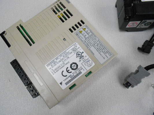 Yaskawa SGDS-01A01A Servos de corrente alterna 100W 200V Novo Original