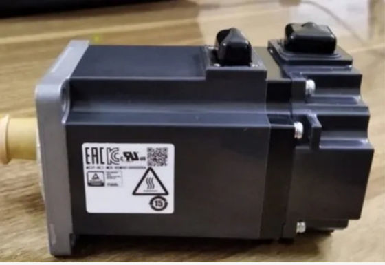 Yaskawa SGMRV-30ANA-YR12 SERVO MOTOR 23.6AMP 200V 3.7KW Servo drives