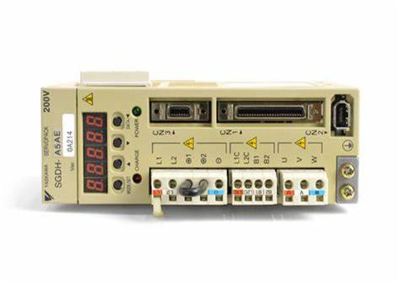 SGDH-A5AE Yaskawa Servo Drives 100% novo original em caixa