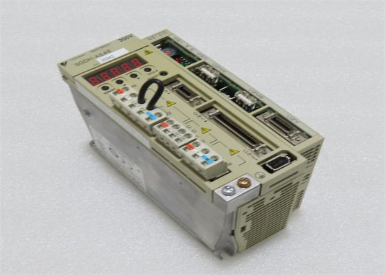 SGDH-A5AE Yaskawa Servo Drives 100% novo original em caixa